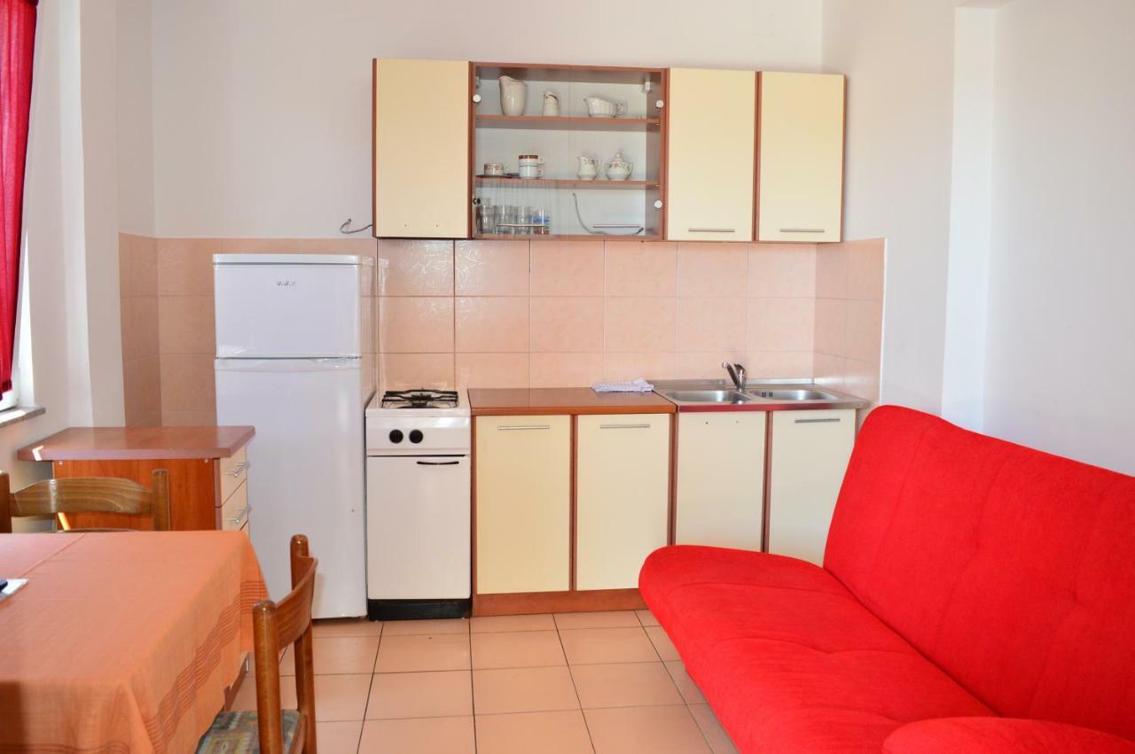 Apartmani Macak II Новалья Экстерьер фото