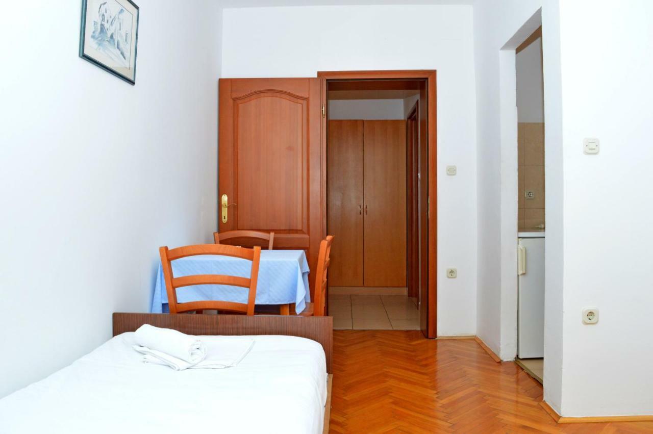 Apartmani Macak II Новалья Экстерьер фото