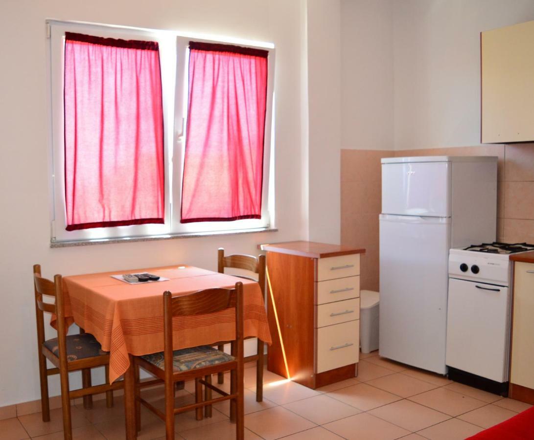 Apartmani Macak II Новалья Экстерьер фото